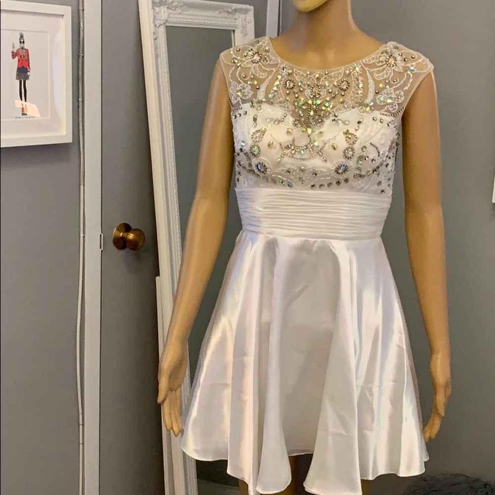 Prom Dress - Picture 2 of 8